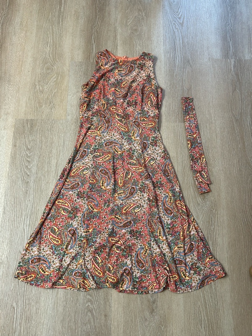 Sleeveless Paisley Print A-Line Dress